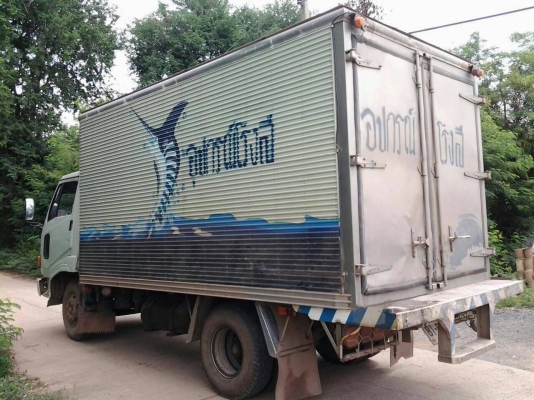 หกล้อ ฮีโน่ KM777 แอร์เย็นๆ ช่วงยาว4.50ม (ช่วงล้อต่อดั้ม) สภาพดีสวยๆไม่มีผุ เล่มทะเบียนพร้อมโอน หกล้อ ฮีโน่ KM777 แอร์เย็นๆ ช่วงยาว4.50ม (ช่วงล้อต่อดั้ม) สภาพดีสวยๆไม่มีผุ เล่มทะเบียนพร้อมโอน