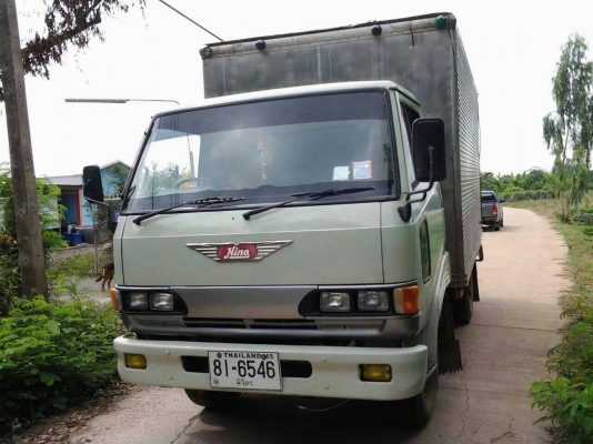 หกล้อ ฮีโน่ KM777 แอร์เย็นๆ ช่วงยาว4.50ม (ช่วงล้อต่อดั้ม) สภาพดีสวยๆไม่มีผุ เล่มทะเบียนพร้อมโอน