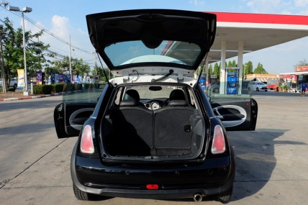 MINI COOPER LOOK2 ปี2005 MINI COOPER LOOK2 ปี2005