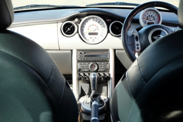 MINI COOPER LOOK2 ปี2005 MINI COOPER LOOK2 ปี2005