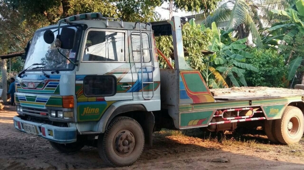 ขาย 10 ล้อ 2 เพลา เทนเลอร์ขึ้นรถเกี่ยว ยางเล็กขอบ 16 หางใช้ระบบไฟฟ้า เครื่อง HO6C - 180 แรง เพาเวอร์ เบรคทิฟฟี่ เครื่องดี คัชซีสวย หัวไม่ผุ ภาษีเต็ม เล่มพร้อม