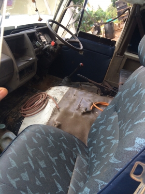 ขายหัวเก๋งรถ 12 ล้อ HINO หัวเปอร์เฟีย 3 ใบปัด ราคา 35000