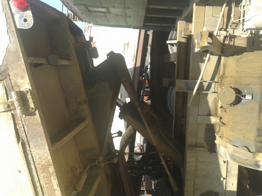 ขาย10ล้อ ดั้มเพลาเดียว  พร้อมใช้