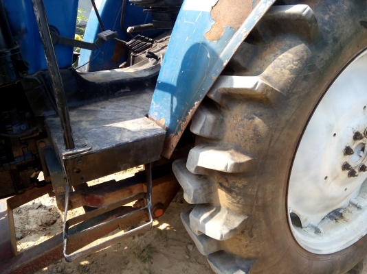 ขายรถไถใหญ่ แต่ราคาไม่ใหญ่ครับ ราคาต่อรองได้ เจ้าของขายเอง