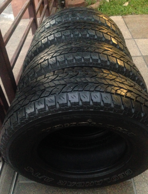 ยาง All Yokohama 225 70 15 กลางปี12 พร้อมใช้งาน ราคาไม่แพง
