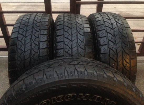 ยาง All Yokohama 225 70 15 กลางปี12 พร้อมใช้งาน ราคาไม่แพง
