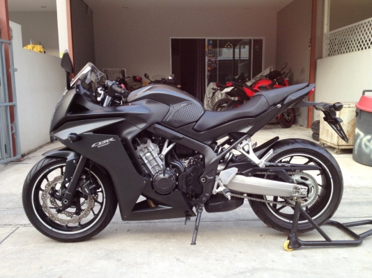 ((ดาวน์49000)) ขาย CBR650f ปี2014 สีดำ วิ่ง 5XXX km. ราคา 249000 บาท(รับเทริ์น)