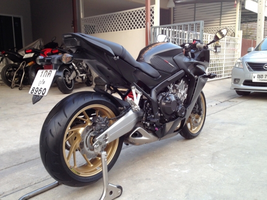 ((ดาวน์55000))ขาย CBR650f ปี2014สีดำ วิ่งน้อยมีของแต่ง ราคา255000บาท(รับเทริ์น)