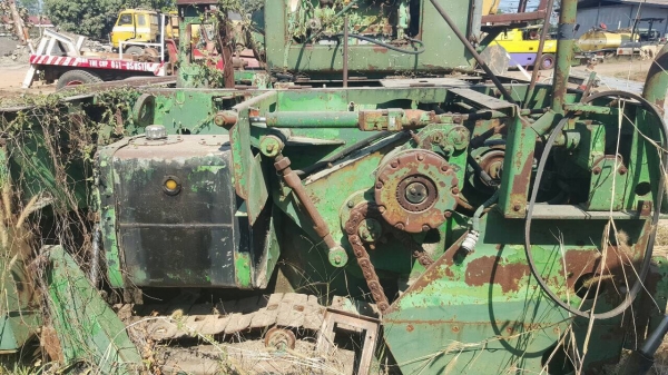 ขายตามสภาพ รถปูยาง อะไหล่ขาดบางตัว ราคาคุยกันได้