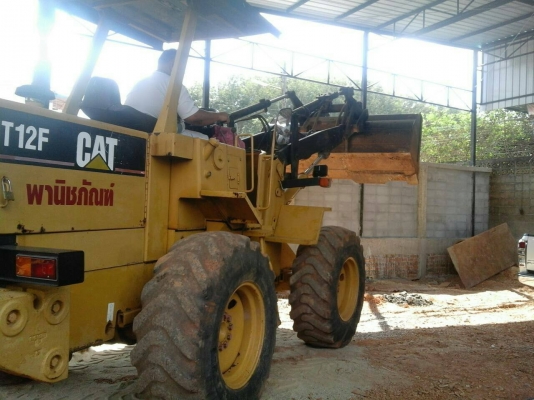 รถตักCAT IT12F...รถสวยพร้อมใช้..เล่มทะเบียน รถสวย.
