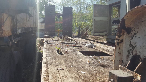 ขายหางโรเบท ยาว 8.50 เมตร คอยาว 3.50 เมตร มีหางพับไฮดรอริค เอกสารเล่มทะเบียนครบ ราคาต่อรองได้ครับ