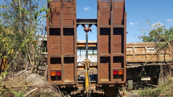 ขายหางโรเบท ยาว 8.50 เมตร คอยาว 3.50 เมตร มีหางพับไฮดรอริค เอกสารเล่มทะเบียนครบ ราคาต่อรองได้ครับ