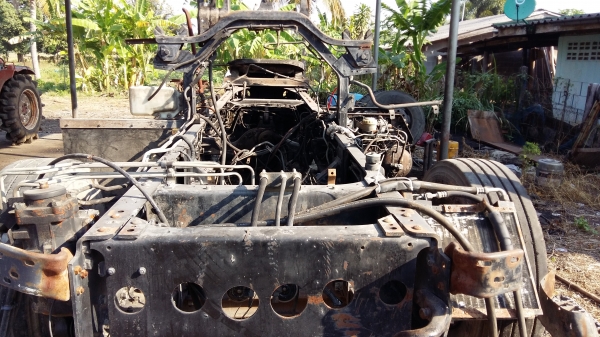 ขายด่วนครับ หัวลาก DEGA270 ช่วงล่าง พร้อมเล่ม ม79 มี คัสชี คานหน้า หลัง ชุดเบรต ครบ