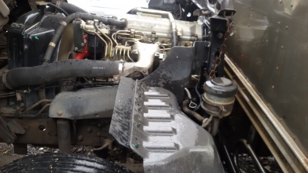 ....HINO.เมกก้า.6ล้อตู้เปียก.5,70เมตร.ครัชซีสวยมาก.ใช้น้อย.สภาพสวยพร้อมใช้.725,000