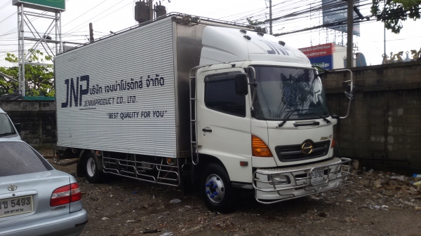 ....HINO.เมกก้า.6ล้อตู้เปียก.5,70เมตร.ครัชซีสวยมาก.ใช้น้อย.สภาพสวยพร้อมใช้.725,000