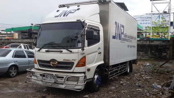 ....HINO.เมกก้า.6ล้อตู้เปียก.5,70เมตร.ครัชซีสวยมาก.ใช้น้อย.สภาพสวยพร้อมใช้.725,000