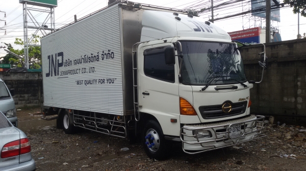 ....HINO.เมกก้า.6ล้อตู้เปียก.5,70เมตร.ครัชซีสวยมาก.ใช้น้อย.สภาพสวยพร้อมใช้.725,000
