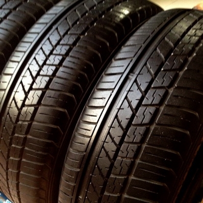 ยาง15 นิ้ว DUNLOP 175-60-15 ปี 10-11-12 ปีผสมกันแต่ดอกลึกเท่ากันหมด ใช้งานได้ตามปกติ ตจวส่งได้ครับ 2200/4เส้น