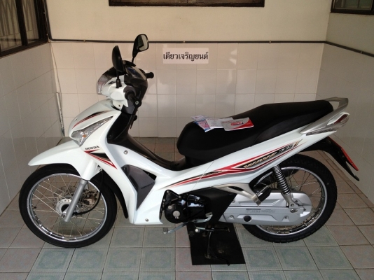 Wave125i โฉมปัจจุบัน วิ่ง8000 ปลายปี57 (ของแถม 4 รายการ)