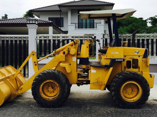 รถตัก KOMATSU 507...รถสวยมาก ซื้อรถเช็คนอกมายังไม่ได้ใช้ในไทยเลย..