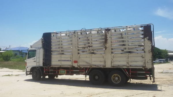 มีรถ 10 ล้อคอกยาวไว้บริการ มีรถ 10 ล้อคอกยาวไว้บริการ