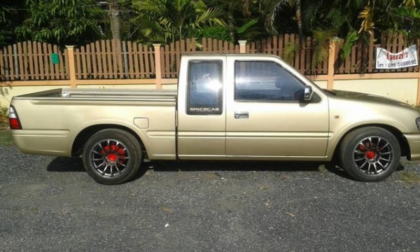 ขาย isusu Dargon cab 175000 โทร 0805669540