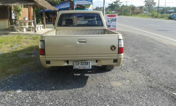 ขาย isusu Dargon cab 175000 โทร 0805669540