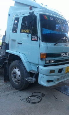 22ล้อ..หัวลาก240แรง+หางพื้นเรียบ3คานแท้...รถสภาพดี สวย..พร้อมใช้ รถใช้งานอยู่..