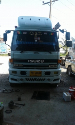 22ล้อ..หัวลาก240แรง+หางพื้นเรียบ3คานแท้...รถสภาพดี สวย..พร้อมใช้ รถใช้งานอยู่..