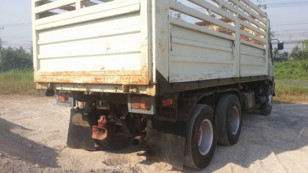 ขายสิบล้อดั้ม HENO sumo 226 รถห้างไทยนะ วางเครื่อง 320 มีระบบรากพ่วง รถสวยมาก ดูความสวยจากในรูปได้เลยครับ ตัวจริงในรูป สวยเหมือนกันครับ