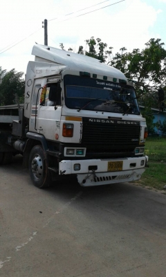 22ล้อ...หัวลาก290แรง+หางพื้นเรียบ3คานแท้...สภาพดี สวย ใช้งานอยู่ ไม่ได้จอด