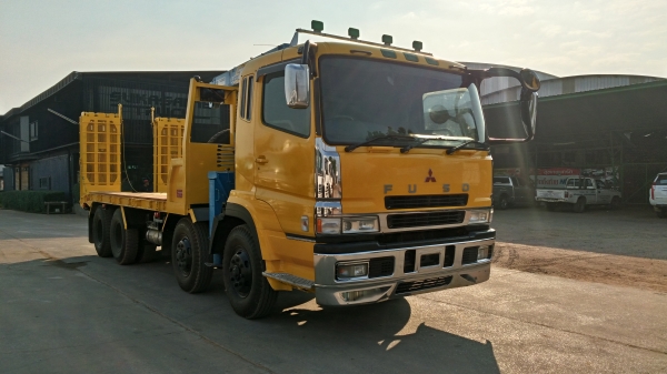 คุ้มค่า ราคาไม่แพง 12 ล้อบรรทุกแมคโค ติดเครน 5 ตัน หางพับคู่ สั่งได้ครับ เครื่อง 380 แรงกระบะ 7.50 เมตร รวมพื้นที่เครน