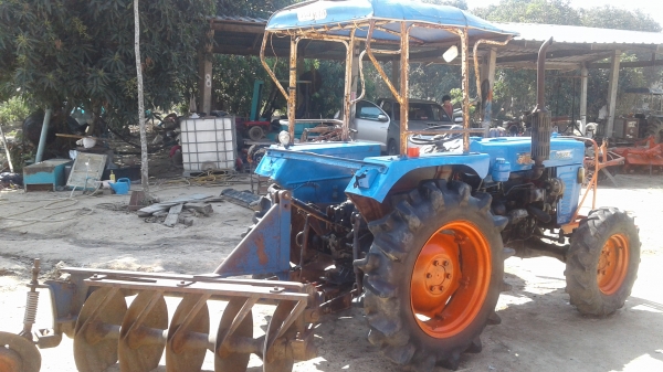 ขอบคุณลุงจาก จ.อยุธยาครับขายรถไถแชมป์304SLX 30แรง พร้อมผาน5