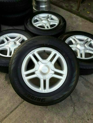 ล้อ isuzu ขอบ 16 พร้อมยางป้ายแดง 215 70 16 ปี 15 ชุดล่ะ 18,000