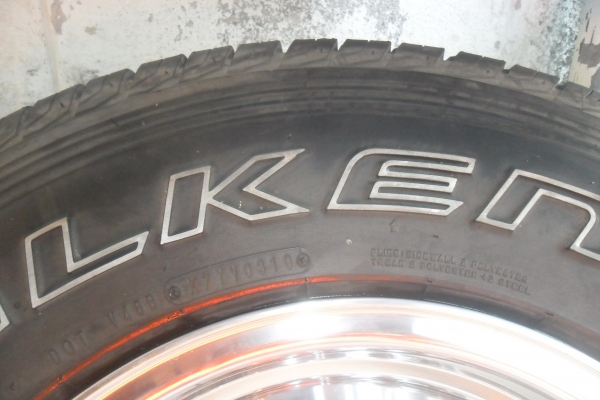 ล้ออะไหล่ ขอบ15นิ้ว6รู พร้อมยาง สวยๆ 1 ล้อ ราคา 1850 บาท