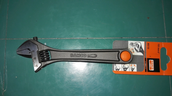 ขายประแจเลื่อน BAHCO 6"MADE IN SPAIN. ขายประแจเลื่อน BAHCO 6"MADE IN SPAIN.