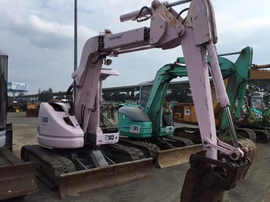 ขายรถขุด ยี่ห้อ: SUMITOMO รุ่น: SH65U อ๊อฟเซ็ทบูม ติดตัวหนีบ แทรคยาง ใบมีด หลังคา  สนใจสอบถามได้ : 099-907-9273 กิ๊ฟ