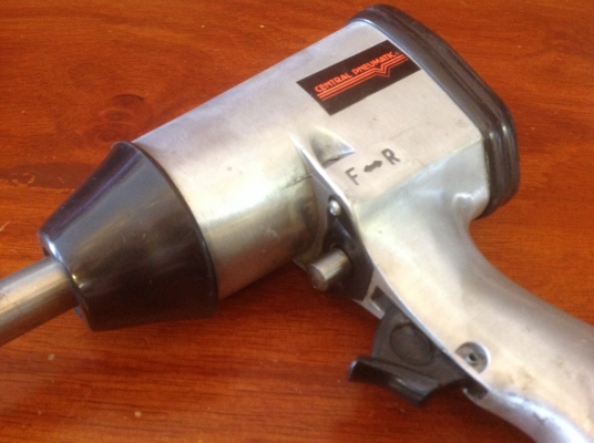 ขายบล็อคลม Central Pneumatic 1/2" ปรับระดับแรงลมได้