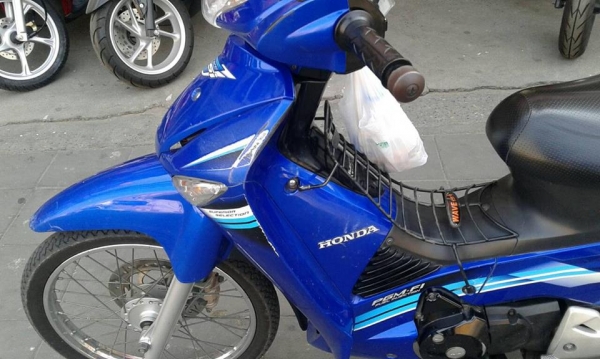 ขาย HONDA WAVE 125 i ปี 54 สตาร์ทมือ เป็นป้ายเหลืองแต่ยกเลิกแล้ว มีรอยล้มด้านซ้าย เครื่องดีไม่หลวม เล่มพร้อมชุดโอน ขาย HONDA WAVE 125 i ปี 54 สตาร์ทมือ เป็นป้ายเหลืองแต่ยกเลิกแล้ว มีรอยล้มด้านซ้าย เครื่องดีไม่หลวม เล่มพร้อมชุดโอน