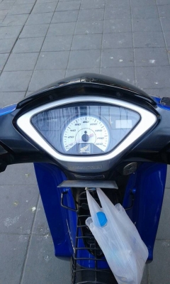 ขาย HONDA WAVE 125 i ปี 54 สตาร์ทมือ เป็นป้ายเหลืองแต่ยกเลิกแล้ว มีรอยล้มด้านซ้าย เครื่องดีไม่หลวม เล่มพร้อมชุดโอน ขาย HONDA WAVE 125 i ปี 54 สตาร์ทมือ เป็นป้ายเหลืองแต่ยกเลิกแล้ว มีรอยล้มด้านซ้าย เครื่องดีไม่หลวม เล่มพร้อมชุดโอน