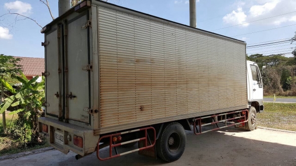 ขาย 6 ล้อตู้แห้ง ยาว 5.50 เมตร HINO FC4J คัสซีสวยตลอดเส้น เครื่องแน่น ทะเบียนพร้อมโอน