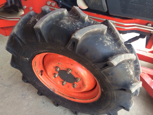 ขายรถไถคูโบต้า L3408แรง พร้อมอุกรณ์ ดันหน้าและผาน6 ขายรถไถคูโบต้า L3408แรง พร้อมอุกรณ์ ดันหน้าและผาน6