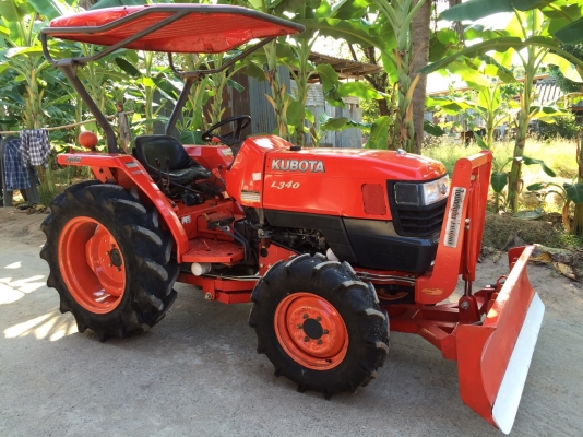 ขายรถไถคูโบต้า L3408แรง พร้อมอุกรณ์ ดันหน้าและผาน6 ขายรถไถคูโบต้า L3408แรง พร้อมอุกรณ์ ดันหน้าและผาน6