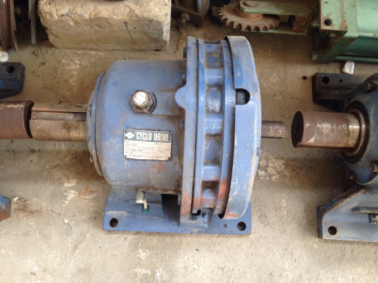 ขายหัวเกียร์ Sumitomo Cycro drive ขนาดใหญ่ อัตราทด 1:59 สภาพดี มี 3 ตัวครับ