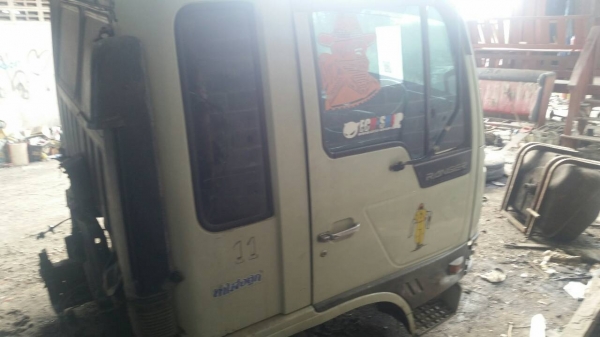 หัว hino สภาพดี อะไหล่ครบ สนใจโทรสอบถามเลยครับราคาต่อรองได้