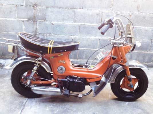 ปรับลดๆ ต้อนรับปีใหม่่ ขายด่วนๆ Honda Chaly ราคา 12,900 บาท ✅เครื่องHonda เวฟZ ดีๆเลยเงียบๆเดินเบๅนิ่ง ไม่มีควัน ✅คๅบูแดช ✅บังโคนหน้า-หลังเหล็กชุบโครเมียม ✅บังลมเหล็กชุบโคมเมียม ✅สีรถยนต์ สวยๆเลย ตๅมรูป ✅ออยคูเลอร์ ✅โช๊คหลังสวยๆ ✅ท่อแคปซูลสวยๆ สุดคลาสสิค