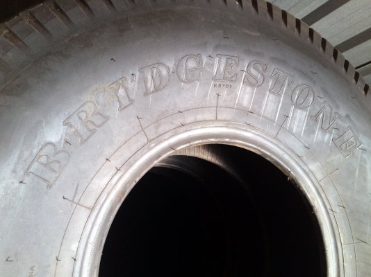 ขายยาง\% ขนาด 13.6-16 BRIDGESTONE