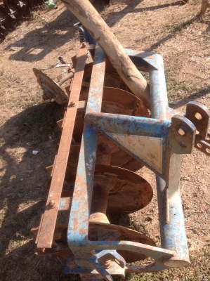 รถแทรกเตอร์คูโบต้า 26 แรง โฟวิลสภาพดีพร้อมใช้งานแถมผานหลังให้ด้วย