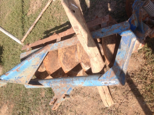 รถแทรกเตอร์คูโบต้า 26 แรง โฟวิลสภาพดีพร้อมใช้งานแถมผานหลังให้ด้วย