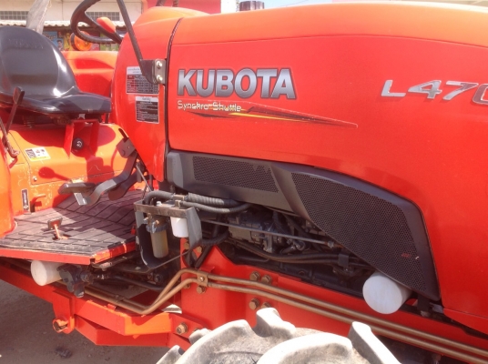 แทรกเตอร์คูโบต้า 4708 สภาพดีมากเดิมๆรถใช้มาน้อย มีผานดันหน้า และ โรตารี่ แทรกเตอร์คูโบต้า 4708 สภาพดีมากเดิมๆรถใช้มาน้อย มีผานดันหน้า และ โรตารี่